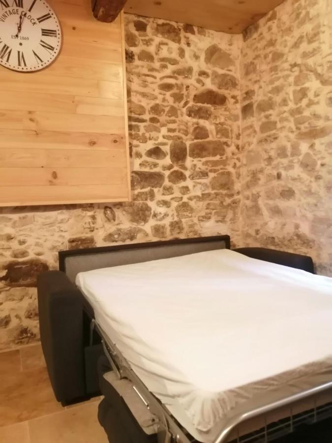 Studio Au Centre Ville De Carcassonne Ngoại thất bức ảnh