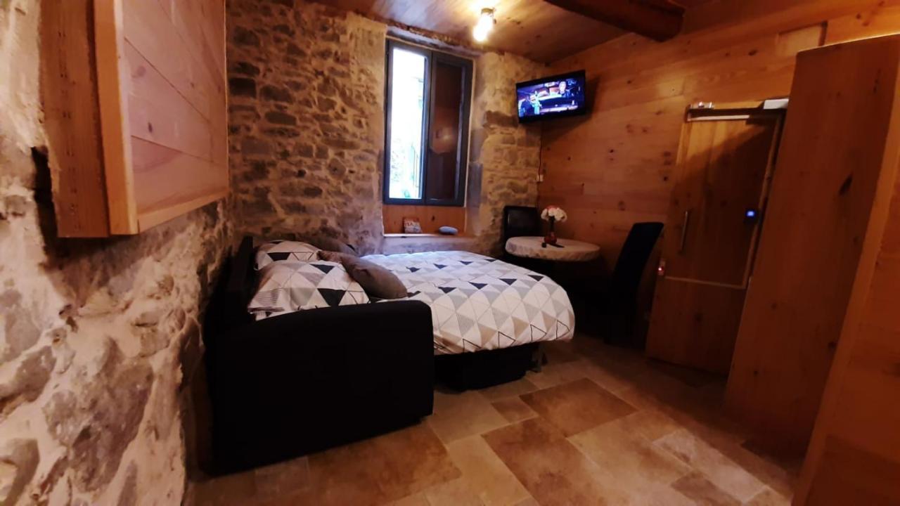 Studio Au Centre Ville De Carcassonne Ngoại thất bức ảnh